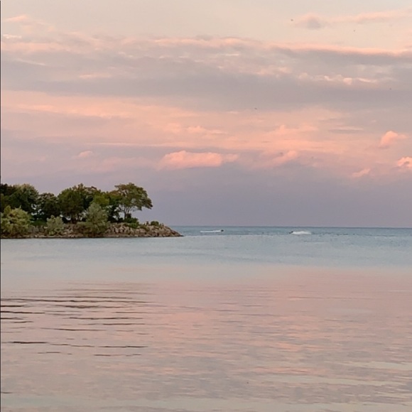 Meet your Posher, Karina - Picture 1 of 1